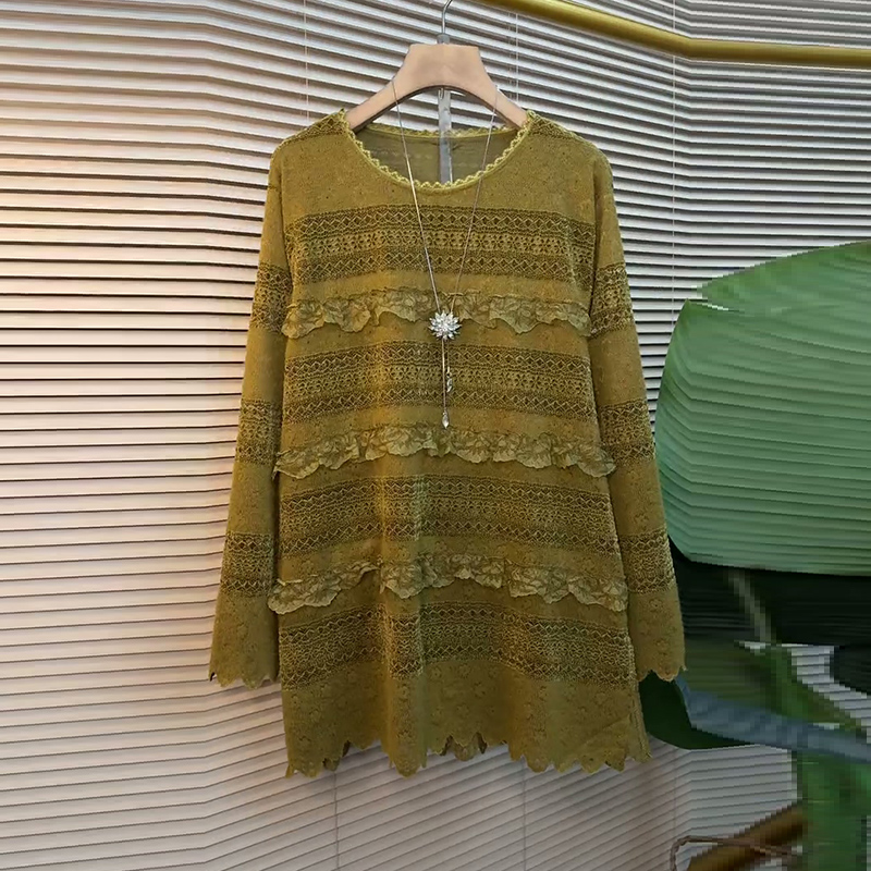 大码女装圆领蕾丝拼接木耳边衬衫