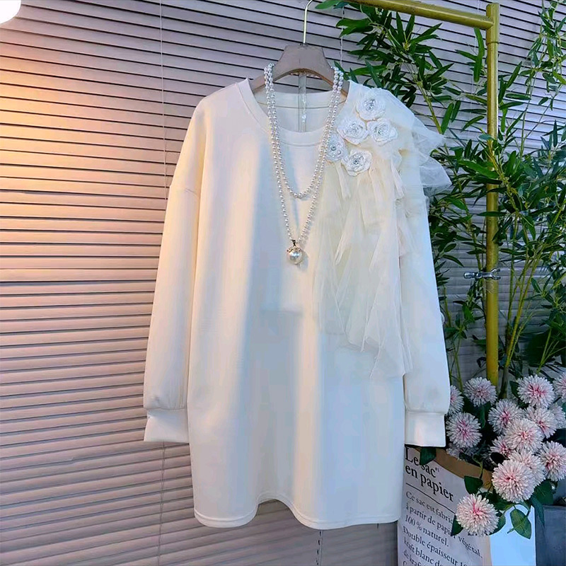 针织花朵钉钻网纱中长卫衣