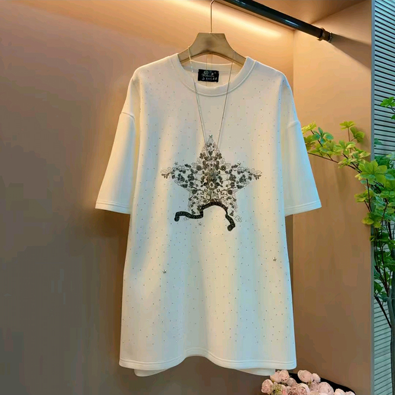 圆领刺绣烫钻短袖T恤衫大码女装