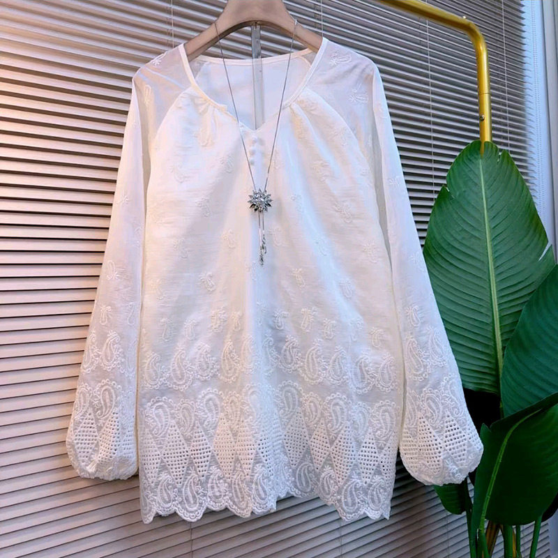 胖妹妹大码女装欧货设计感提花刺绣女人衫春季新款气质百搭上衣潮,女装/女士精品,大码内搭,淘宝优惠券,粉丝福利购,淘宝优惠卷