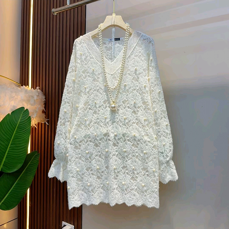 新款大码女装V领钉珠蕾丝衫