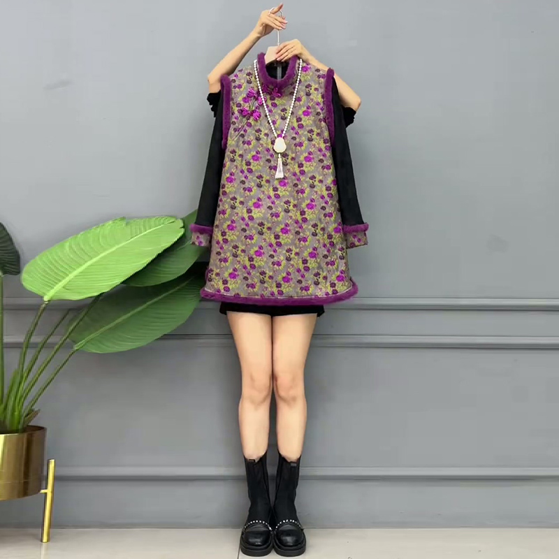 盘扣碎花马甲裙大码女装内搭套装