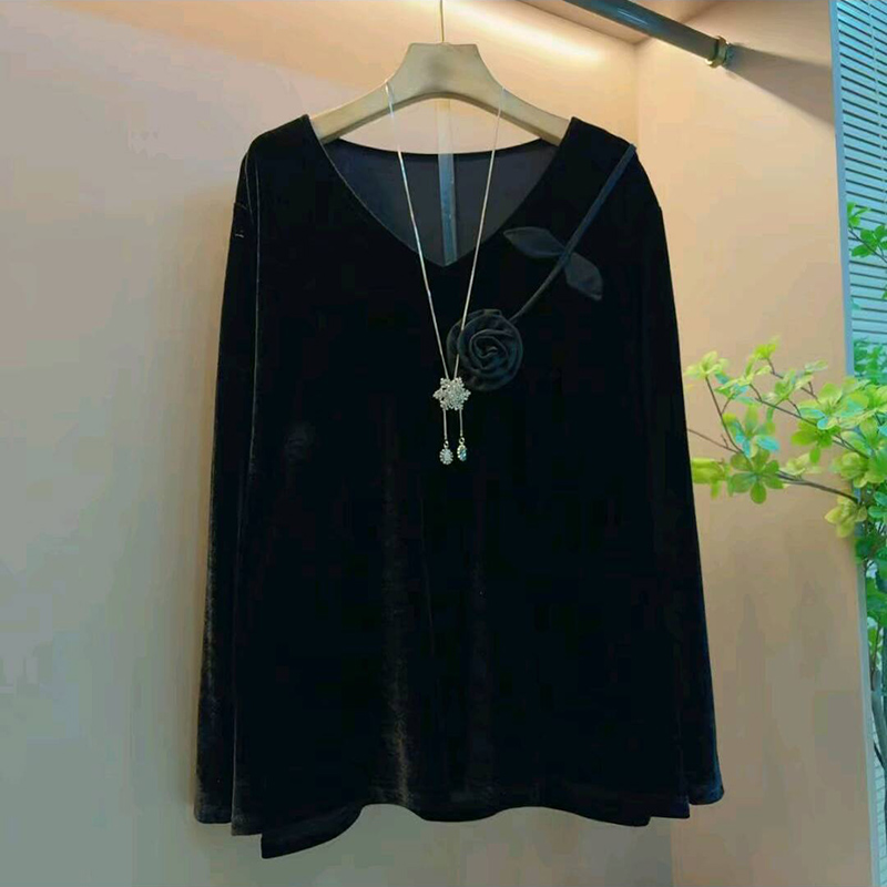 新款韩版时尚洋气花朵丝绒女人衫