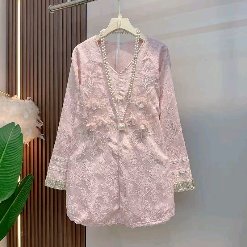 2025新款国风大码女装蕾丝长袖衬衫V领提花减龄上衣复古拼接大衫