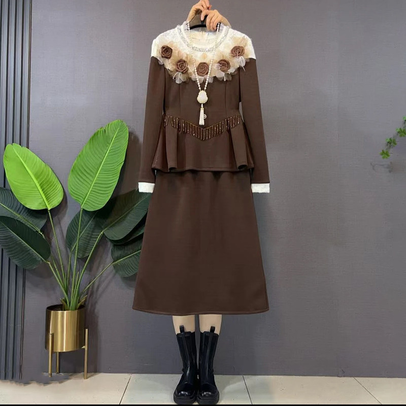 胖妹妹2026春季新款大码女装小香风重工流苏立体花朵半身裙两件套,女装/女士精品,大码套装,淘宝优惠券,粉丝福利购,淘宝优惠卷