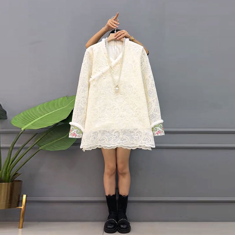 刺绣毛毛打底衫古风上衣小衫