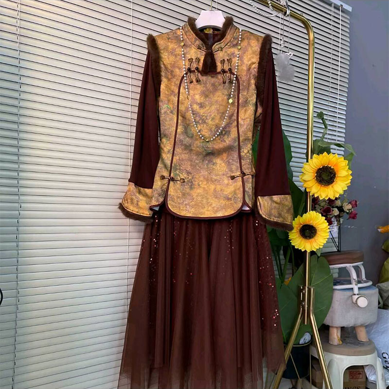 毛毛马甲拼纱半身裙显瘦三件套