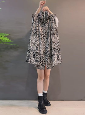 立领碎花遮肉显瘦上衣