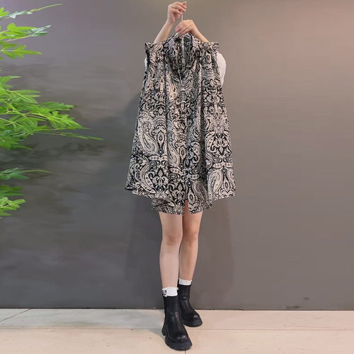 立领碎花遮肉显瘦上衣