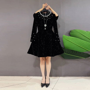 香风款钉珠细闪小黑裙气质显瘦赫本风连衣裙胖妹妹大码女装新款裙