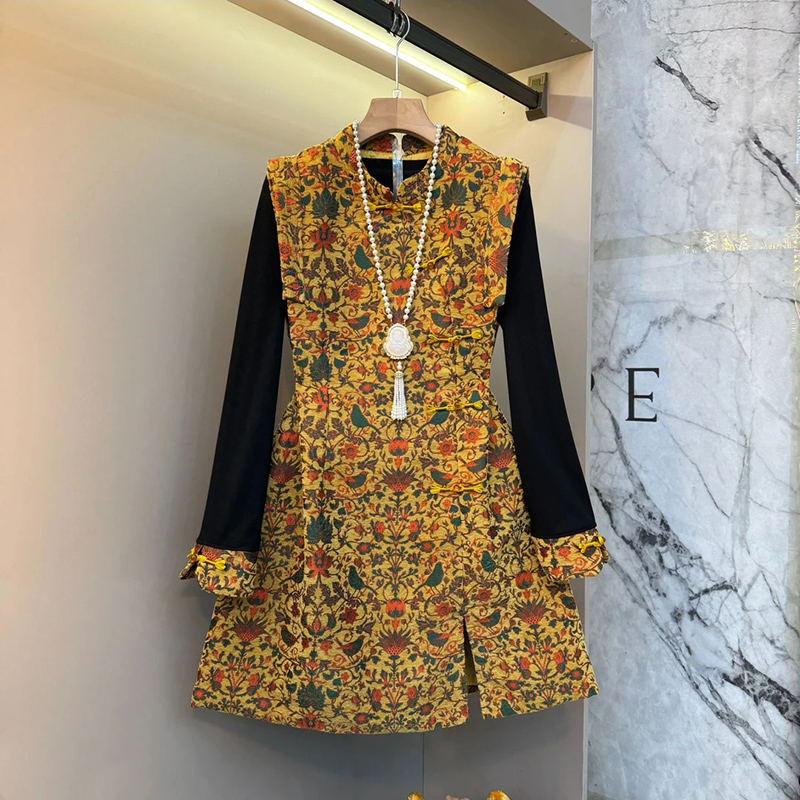 新中式气质刺绣内搭马甲裙套装女