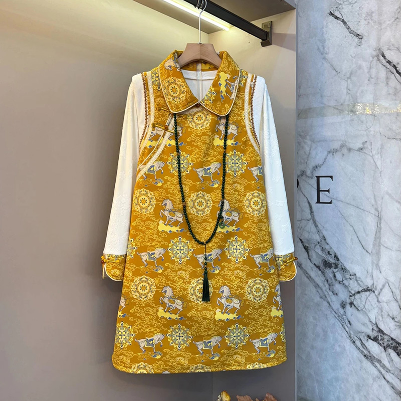 国风马甲裙翻领内搭套装