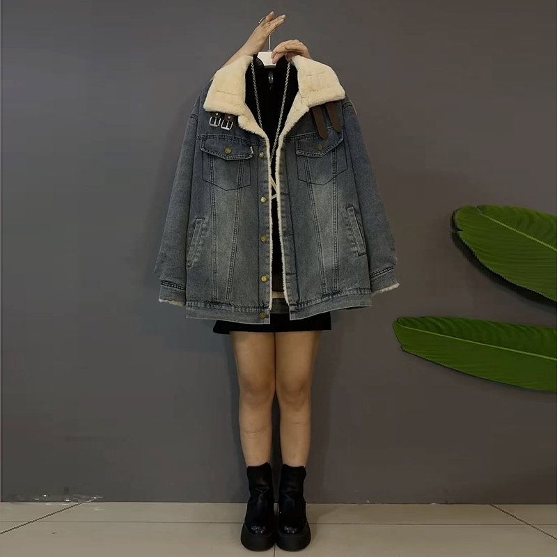 时尚加厚绒保暖高级牛仔棉服外套