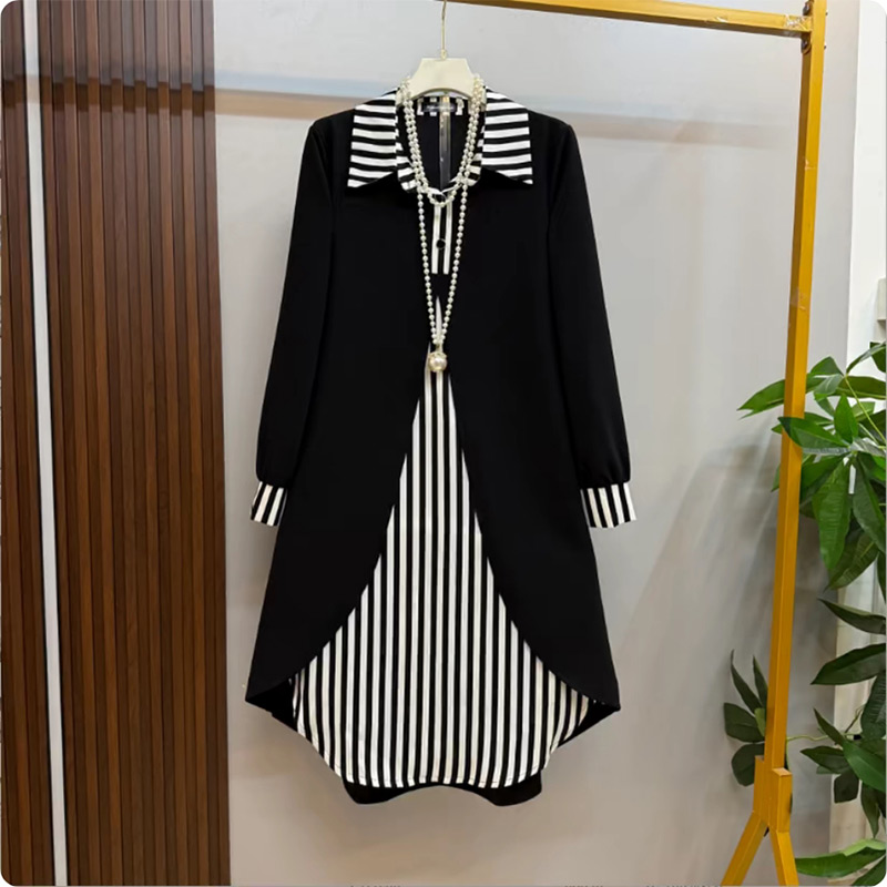 宽松简约拼接撞色连衣裙