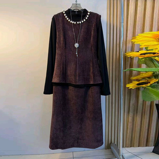 女装 气质赫本风洋气大码 小黑裙 宽松上衣半身裙法式 加肥钉珠领长袖