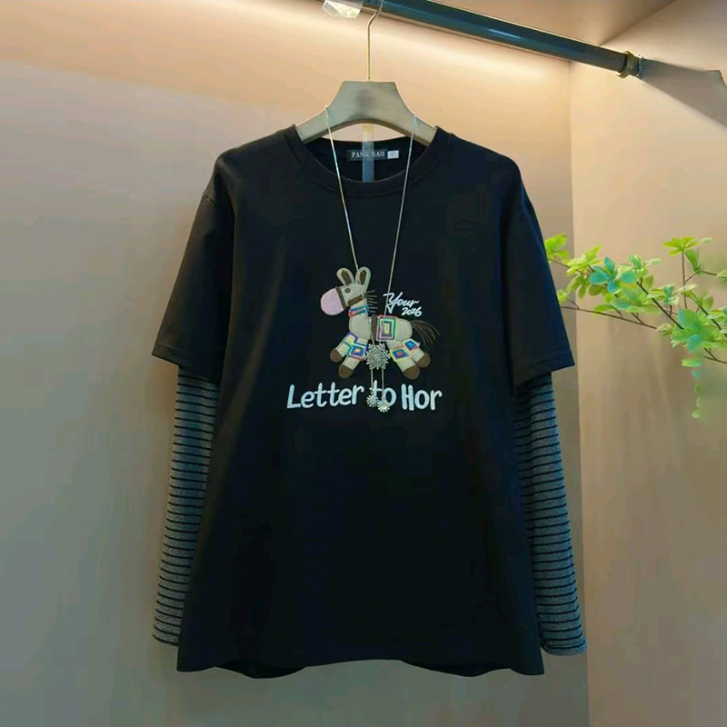 时尚减龄百搭刺绣假两件长袖上衣