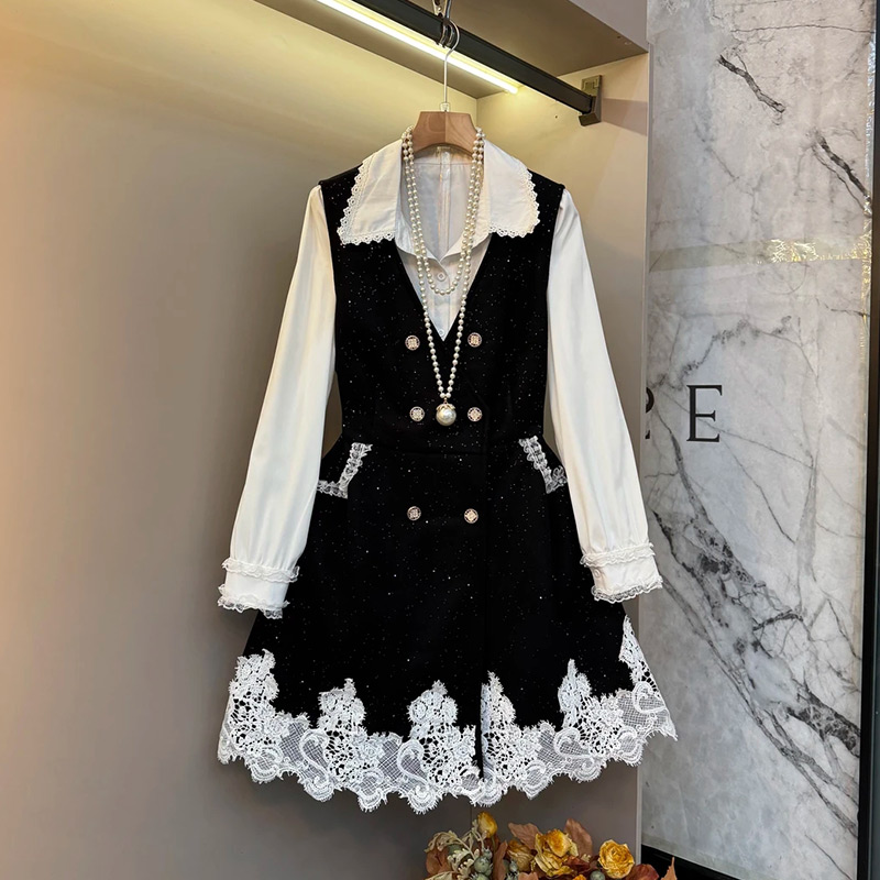 简约衬衫花边马甲裙套装