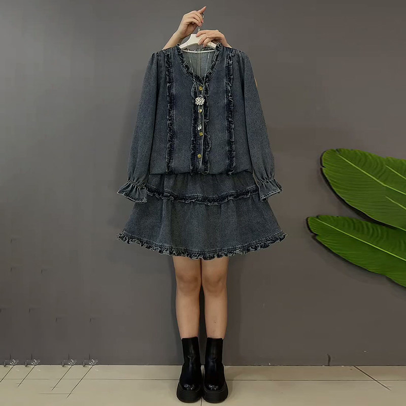 胖妹妹春季新款大码女装时尚洋气V领木耳花边牛仔上衣短裙两件套,女装/女士精品,大码套装,淘宝优惠券,粉丝福利购,淘宝优惠卷