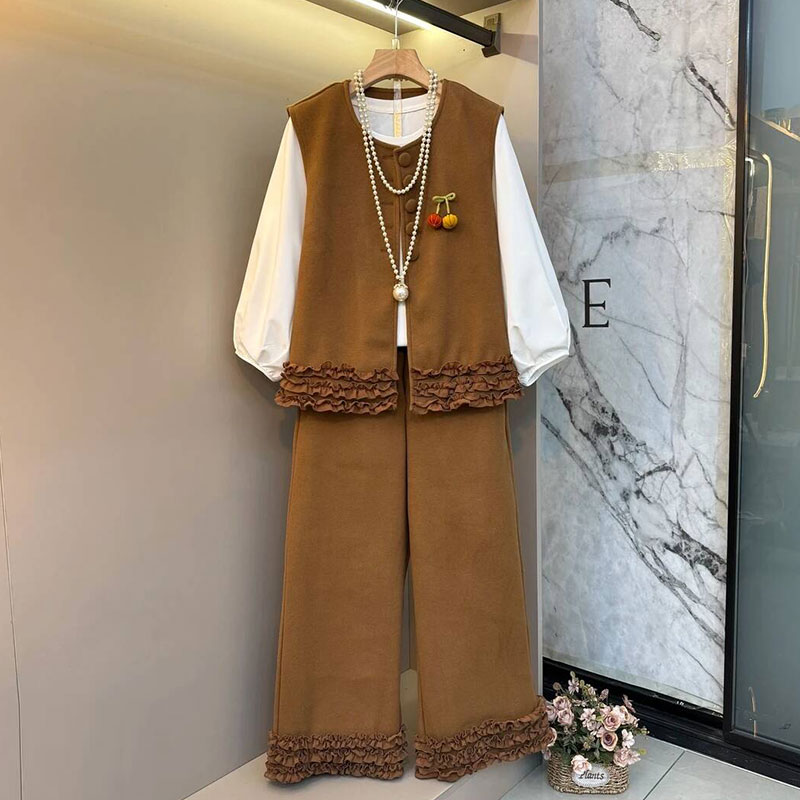 胖妹妹大码女装时尚欧版休闲减龄灯笼袖衬衫花边马甲裤子三件套女