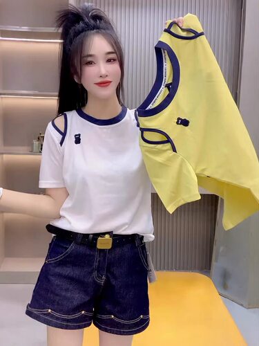 欧货刺绣卡通露肩短袖T恤女2026夏季撞色设计感镂空宽松百搭上衣