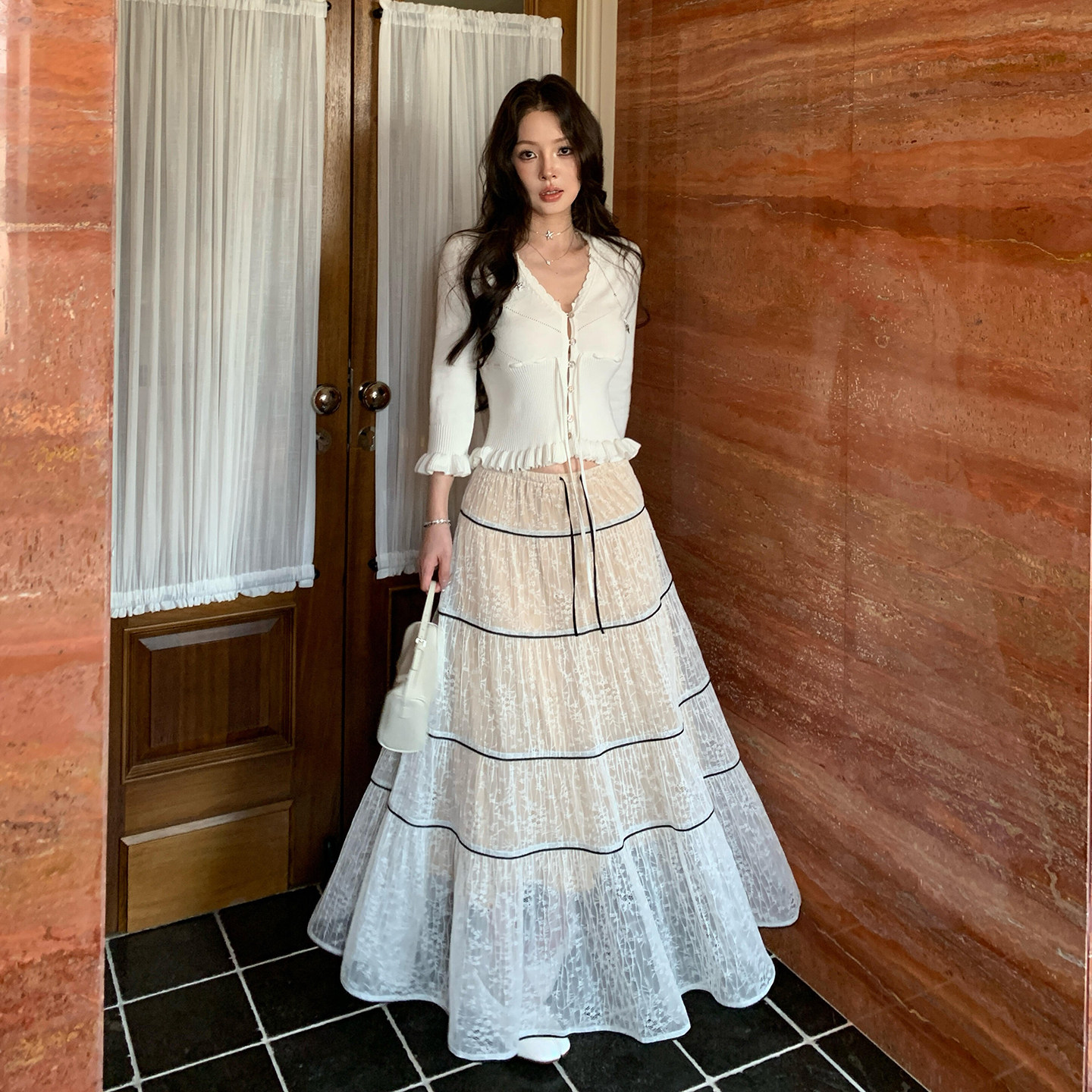 现货！法式浪漫风蕾丝拼接系带半身裙女白色长裙层次感蛋糕裙女士