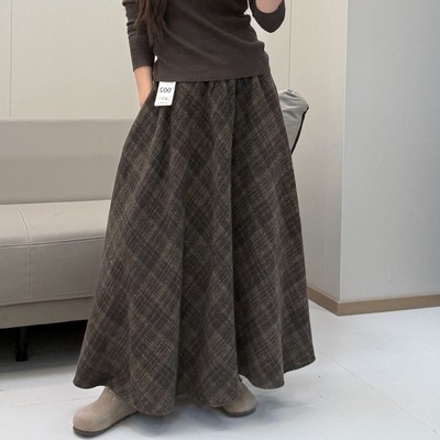 中长款大摆A字毛呢格子半身裙