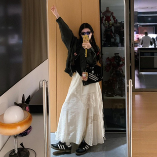 绝美巨好看的半身裙白色蕾丝拼接A字裙大码胖mm显瘦设计感网纱裙