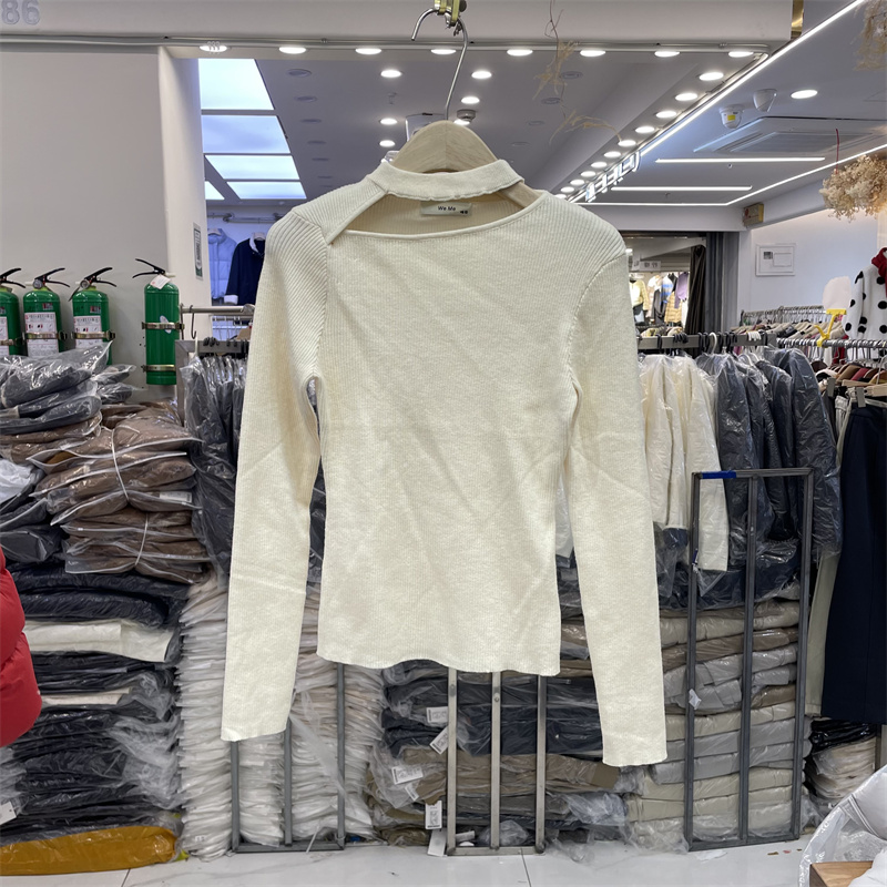 WEME9600正版冬季韩系时尚镂空挂脖修身显瘦减龄针织衫打底上衣女