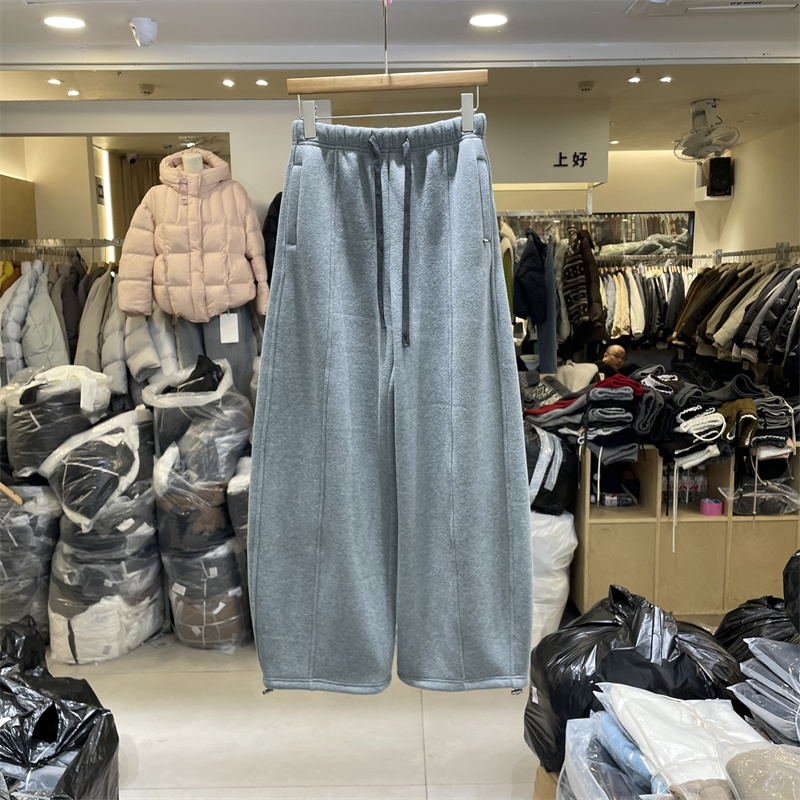 QIANBEISI正版冬季韩系松紧腰宽松显瘦加绒加厚弯刀阔腿裤女1003