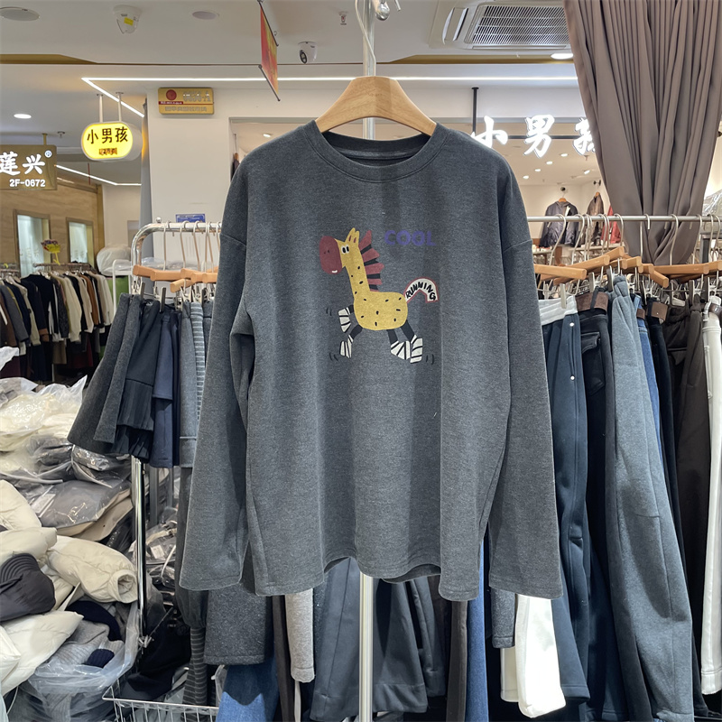 YHS91863正版冬季韩系宽松圆领时尚卡通印花长袖T恤打底衫上衣女