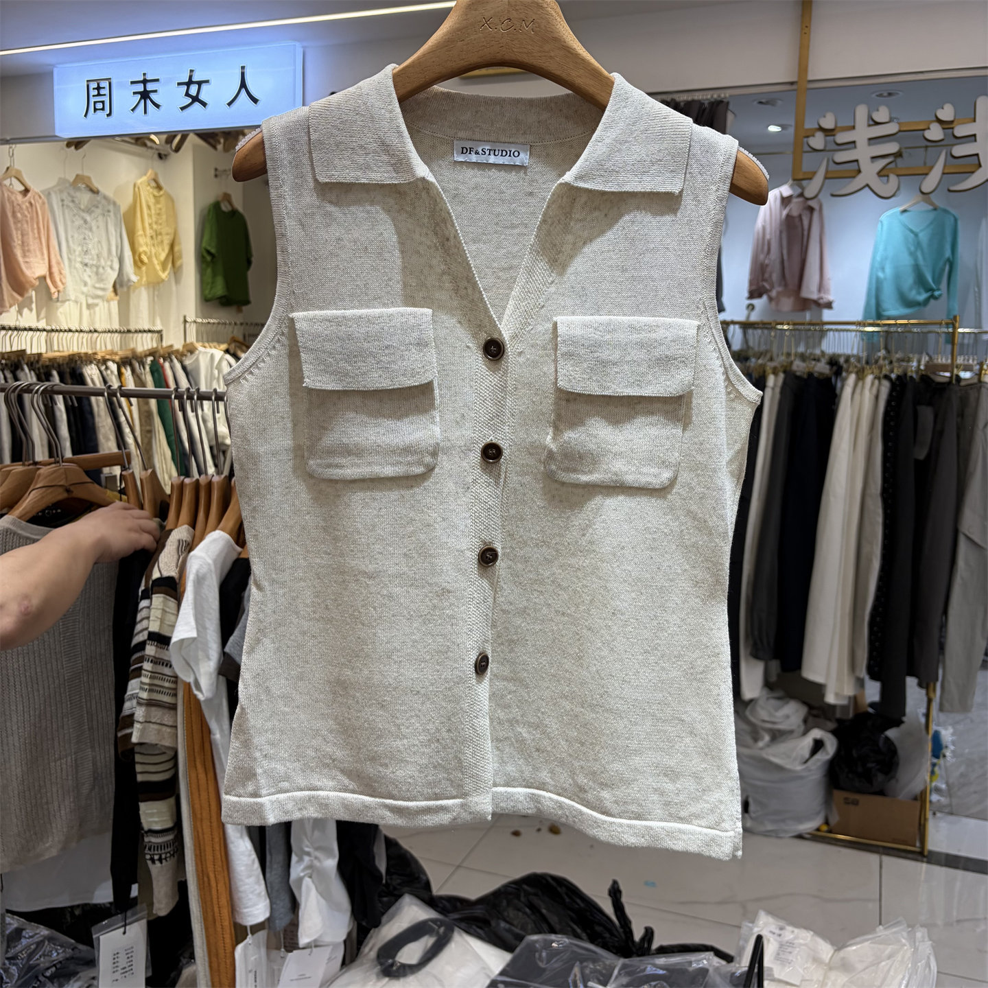 欧洲站2026夏新款韩系小众双口袋设计通勤冰丝针织衫背心女88060