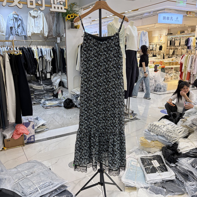 CRAYON蜡笔6019正版春夏韩系时尚蕾丝边拼接长款碎花吊带连衣裙女