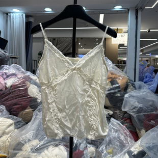 韩系巨美秋冬纯欲风蕾丝拼接丝绒小吊带 皮草内搭 有弹力显廋上衣