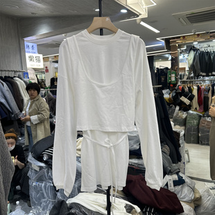 欧洲站2025冬季新款圆领时髦洋气精致背心叠穿宽松显瘦T恤套装女