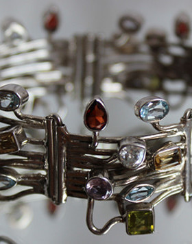 欧洲石榴石手镯古董珠宝