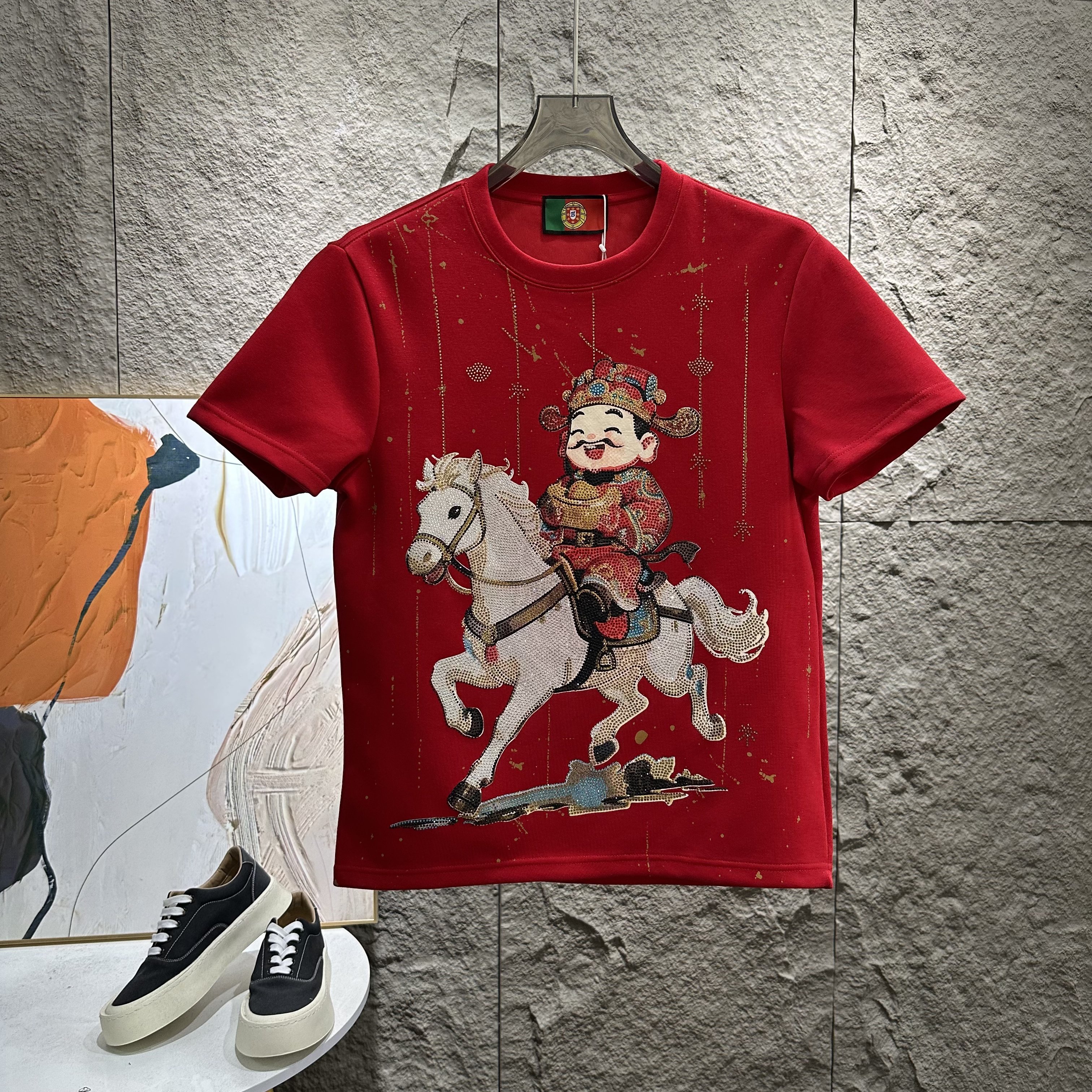 2026年春季新款潮流马年限定财神烫钻短袖T恤百搭休闲风圆领上衣
