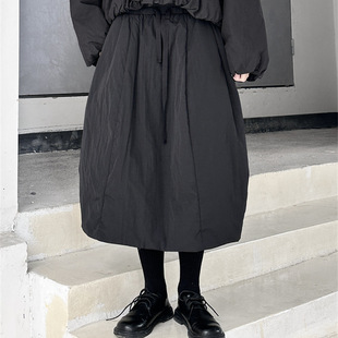 暗黑风黑色日系加厚保暖羽绒半身裙女秋冬高腰显瘦A字中裙花苞裙