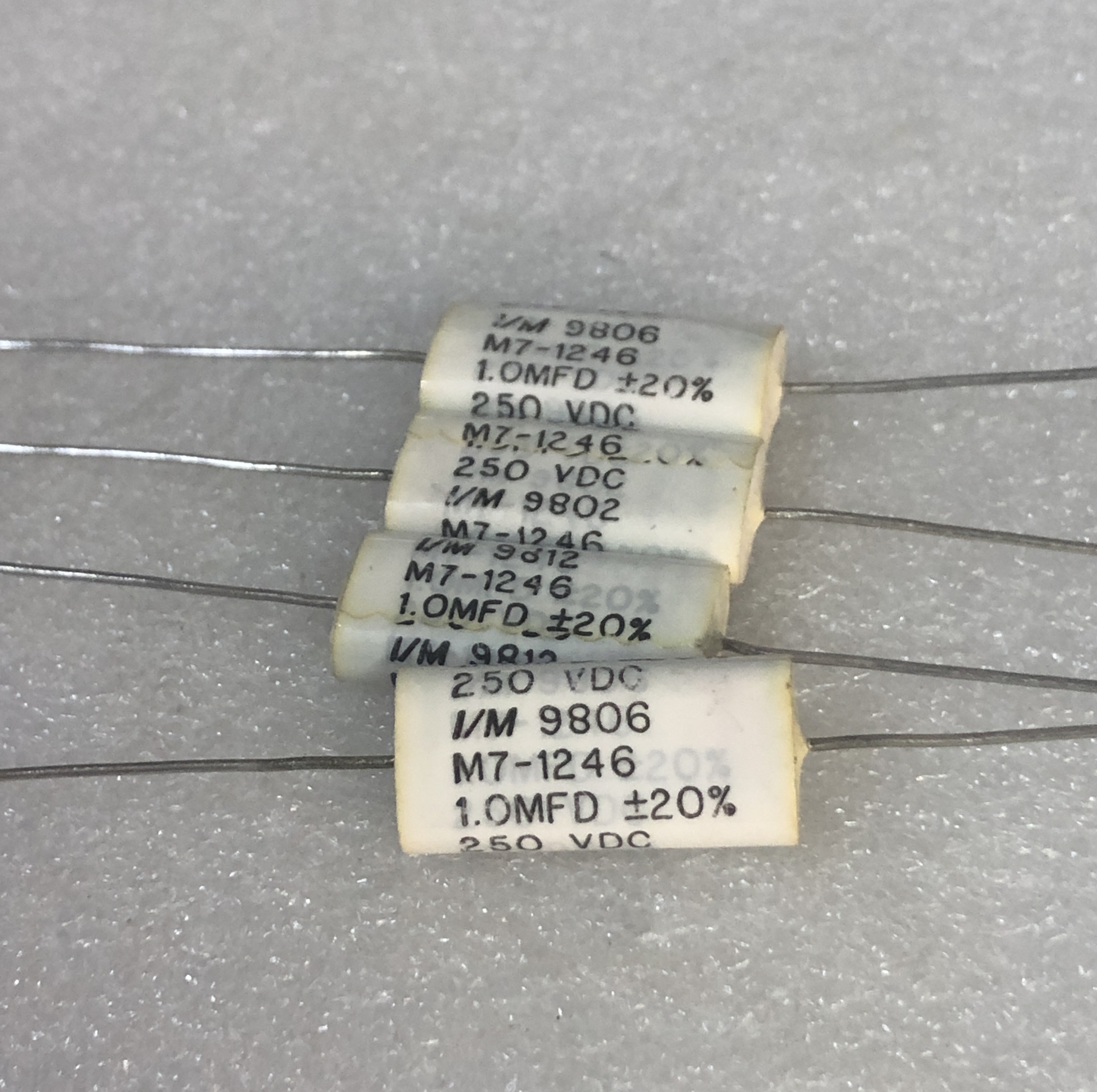 全新老款 美国 I/M  M7-1246系  1UF 250VDC 粗铜脚耦合分频电容