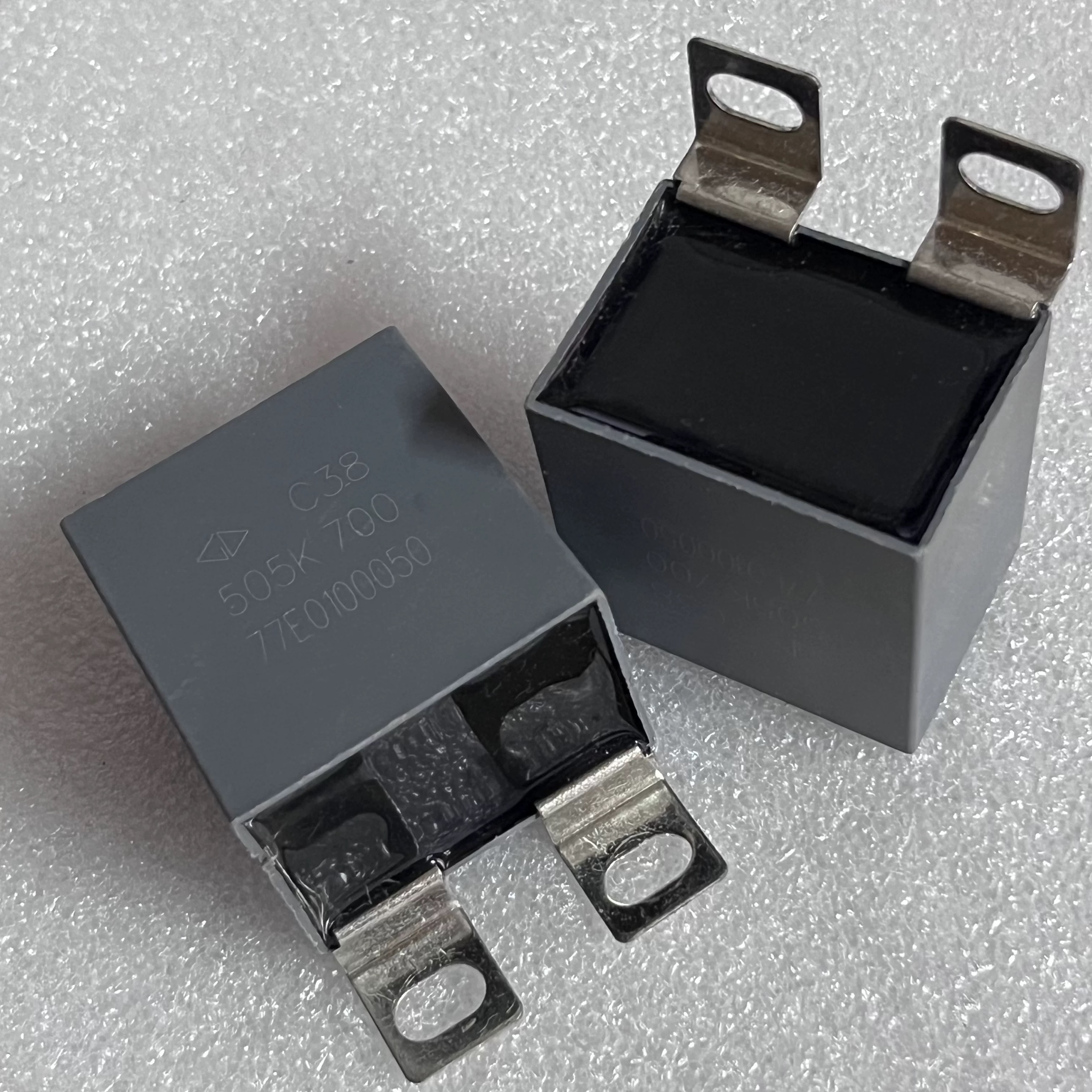 法拉5UF505K700V薄膜电容