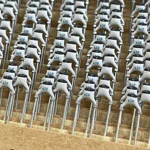 进口高频银膜2%瓷片电容PHILIPS