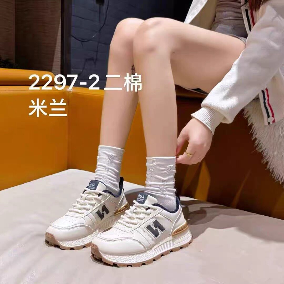 2025冬季厚底阿甘鞋女加绒新款软底老爹鞋学生轻便运动鞋2297-2