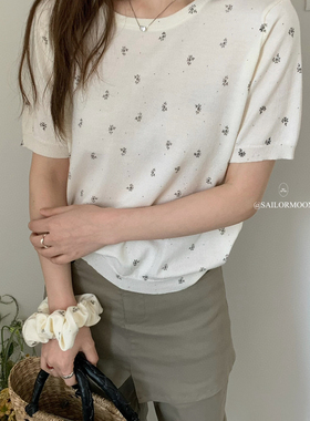 想象SAILORMOON 韩系清新小碎花印花圆领宽松短袖针织衫88056