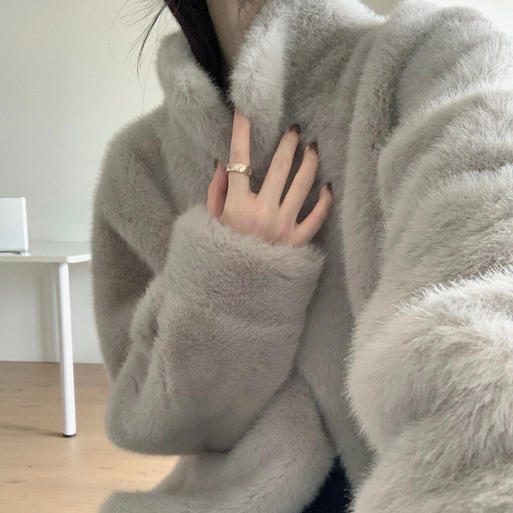 TABLE 韩版清冷贵气短款立领仿皮毛一体小个子加厚毛毛外套810