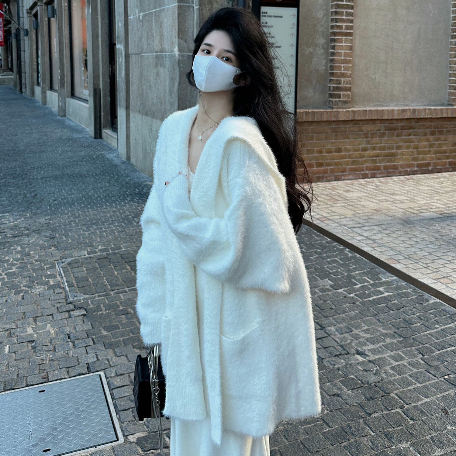 白色连帽水貂绒针织开衫女毛茸茸