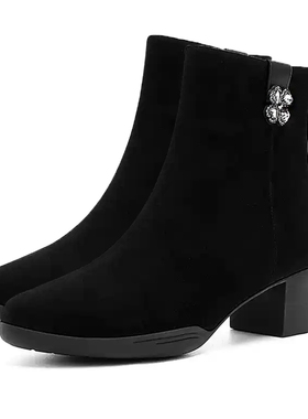 HA247915哈森正品2025冬季新款真皮女靴圆头水钻粗跟舒适中跟短靴