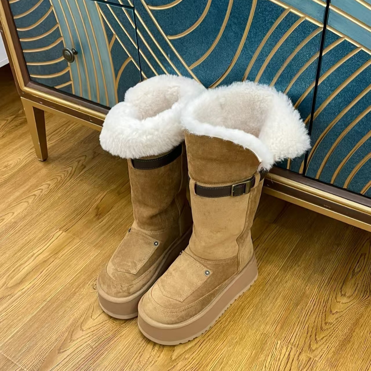 2025新款皮毛一体雪地靴女时尚