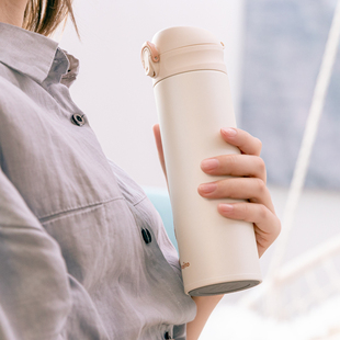 木吉乇mojito保温杯女ins便携弹跳盖水杯学生简约茶杯带滤网480ml