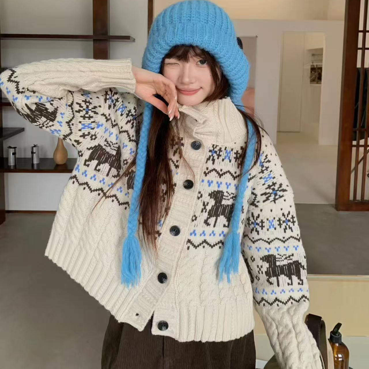 2025秋冬复古氛围感圣诞麋鹿提花立领单排扣毛衣韩系针织外套,女装/女士精品,毛衣,淘宝优惠券,粉丝福利购,淘宝优惠卷