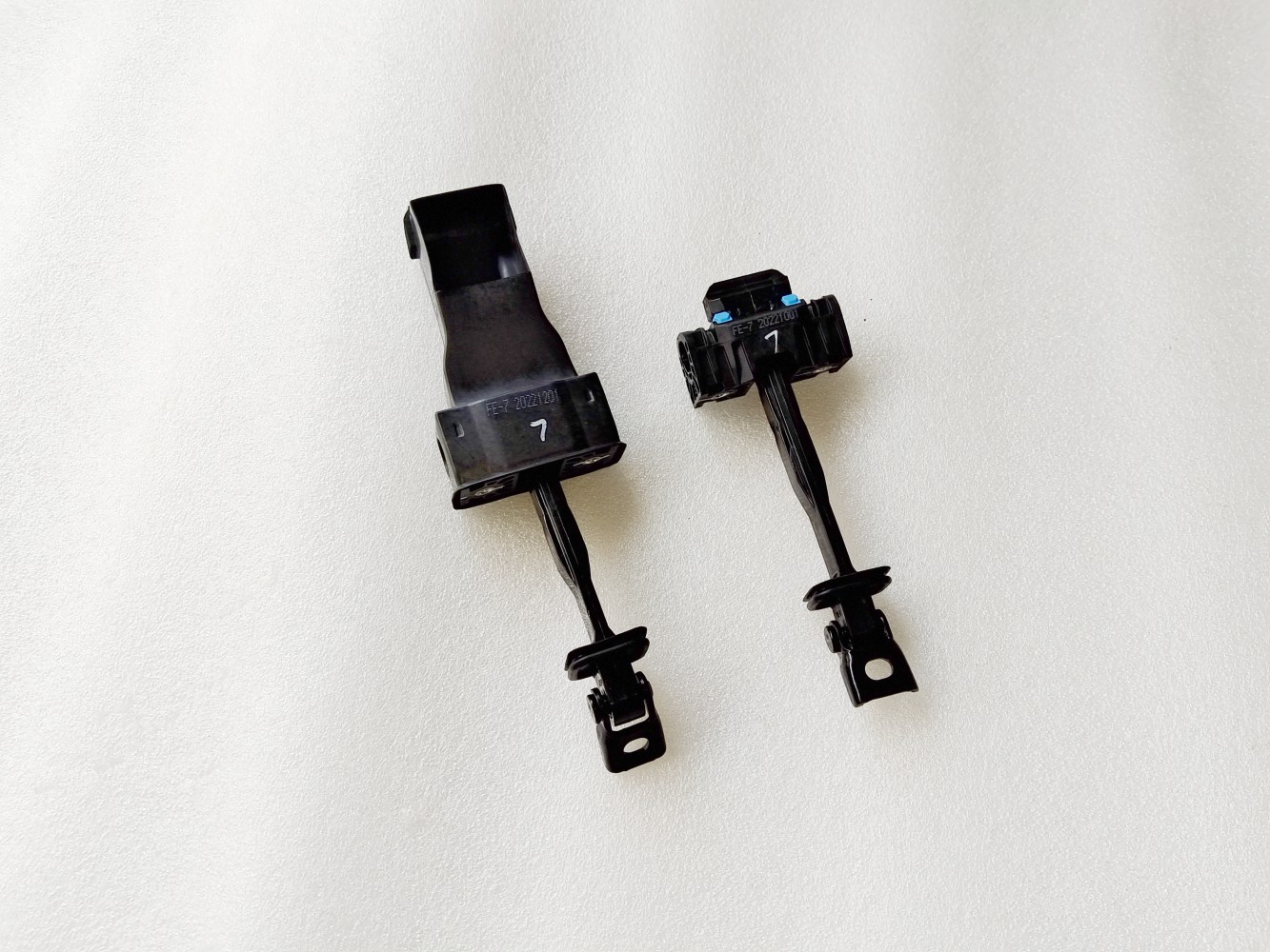 车门限位器车门限位器吉利