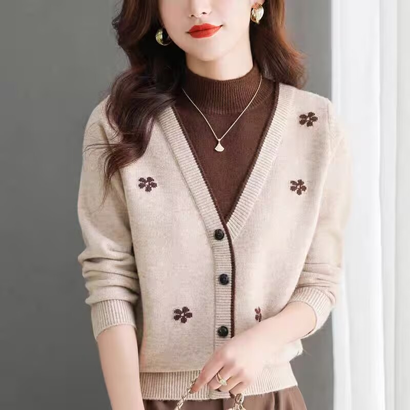 假两件毛衣女秋冬半高领时尚针织打底衫拼色外穿修身提花打底上衣
